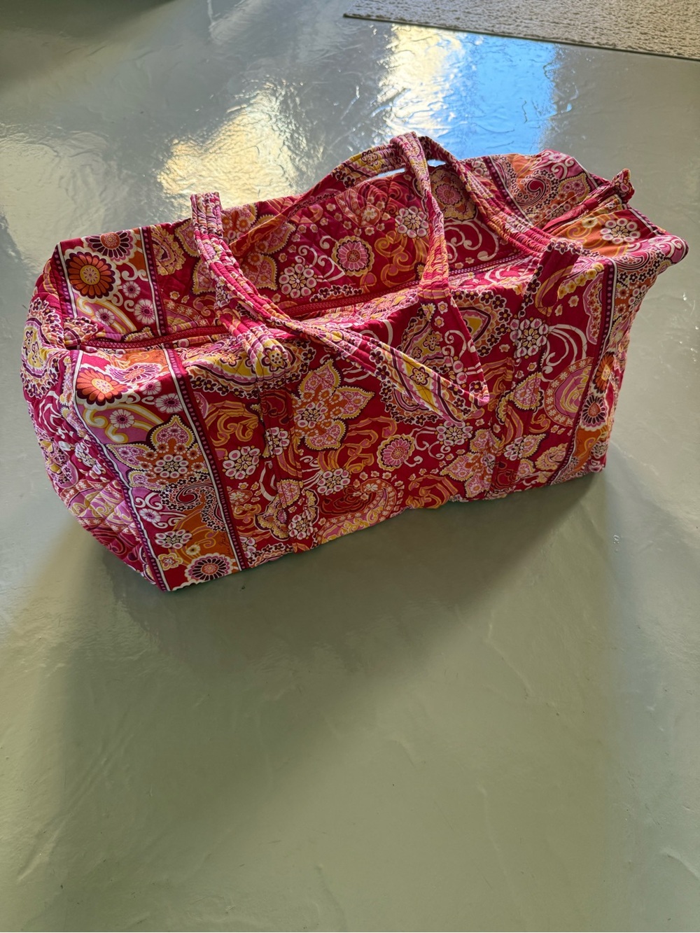 Vera Bradley Large Duffle Bag in Raspberry Fizz